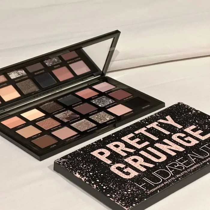 Huda Beauty Pretty Grunge Eyeshadow Palette